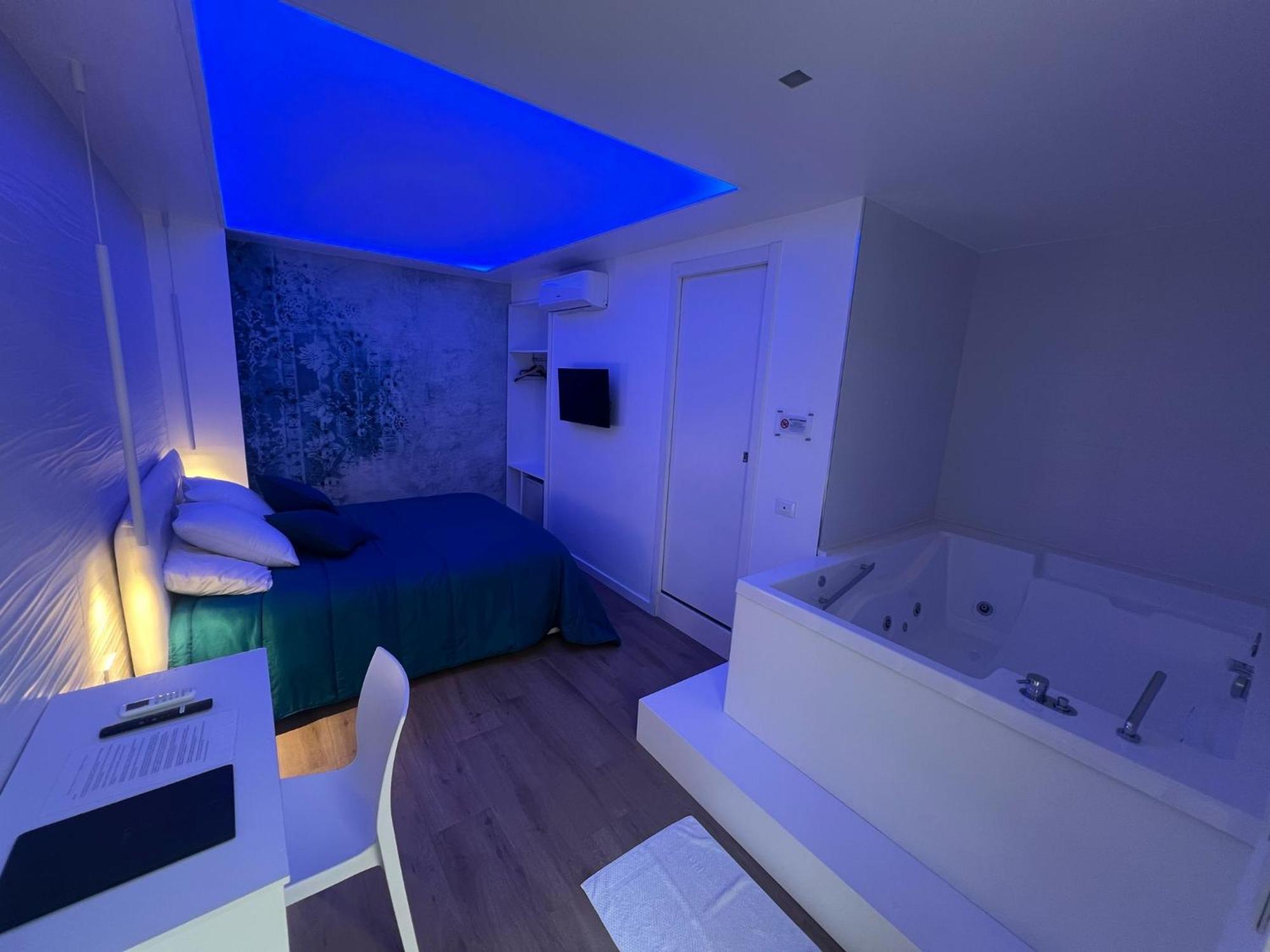R & D Hotel Алгеро Екстериор снимка