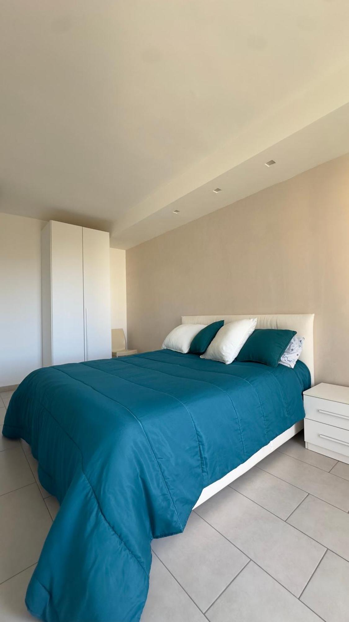 R & D Hotel Алгеро Екстериор снимка
